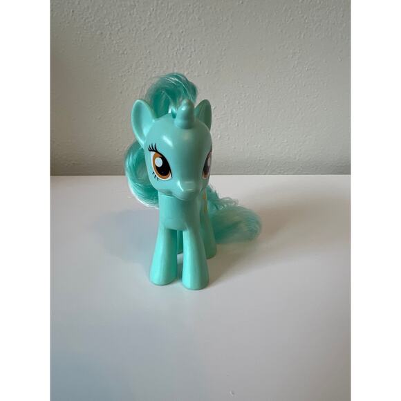 My Little Pony Friendship MLP is Magic Lyra Heartstrings 3.5 inch Brushable - Picture 2 of 5